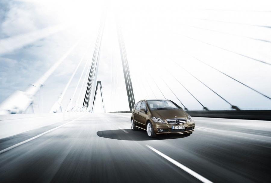  Mercedes-Benz A-Class 5-Door 2009 года  (фото 4 из 114)